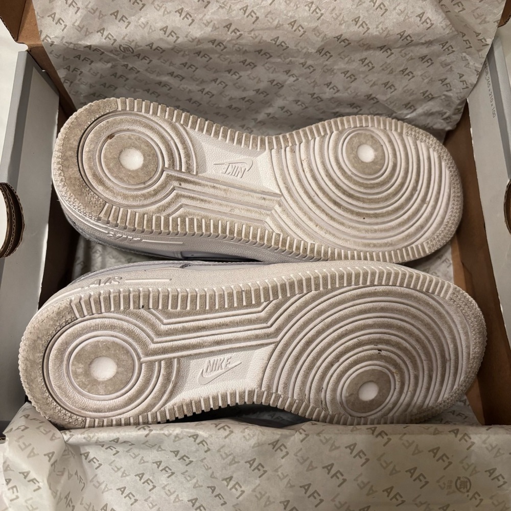 Nike AF1 - Picture 2 of 4